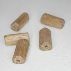 Бусины из древесины манго Неправильной формы 8-10*18-20 мм.